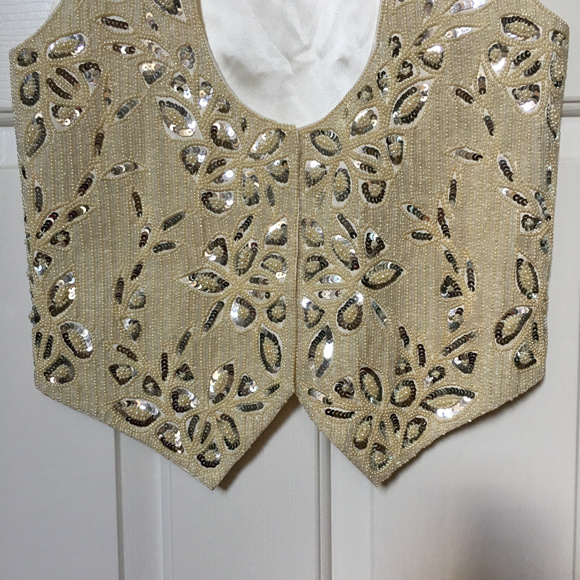 Liz Claiborne embellishments Vest size Petite - Picture 5 of 8